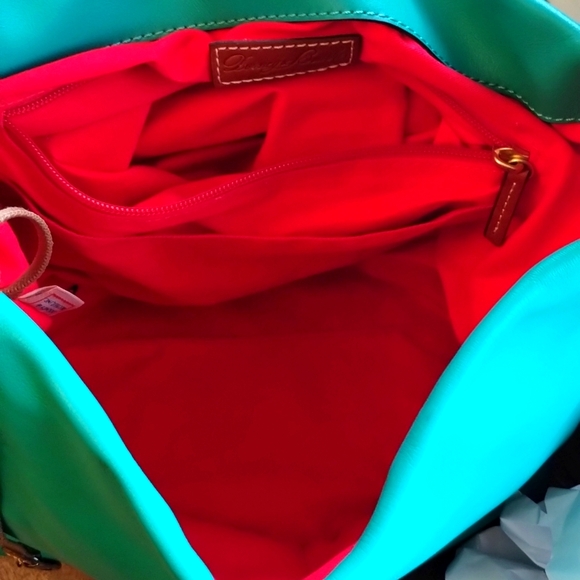 Dooney and Bourke Logo Lock Shoulder Bag Purse Smooth European Leather - Picture 10 of 17